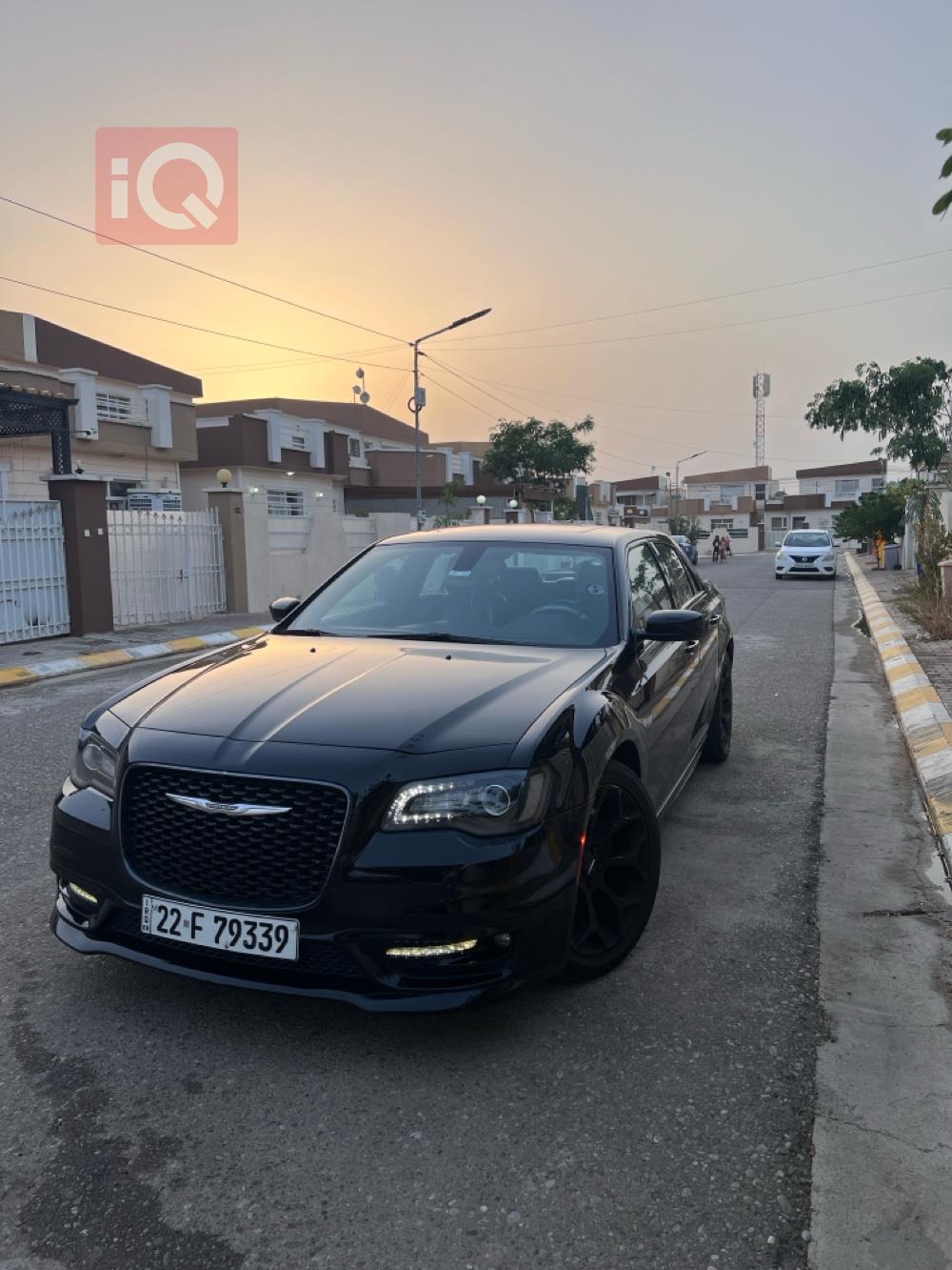 كرايسلر 300